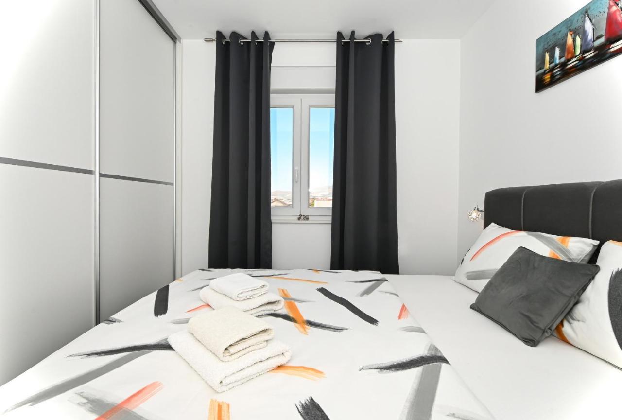 Luxury Apartment White Crystal Kaštela Exterior foto