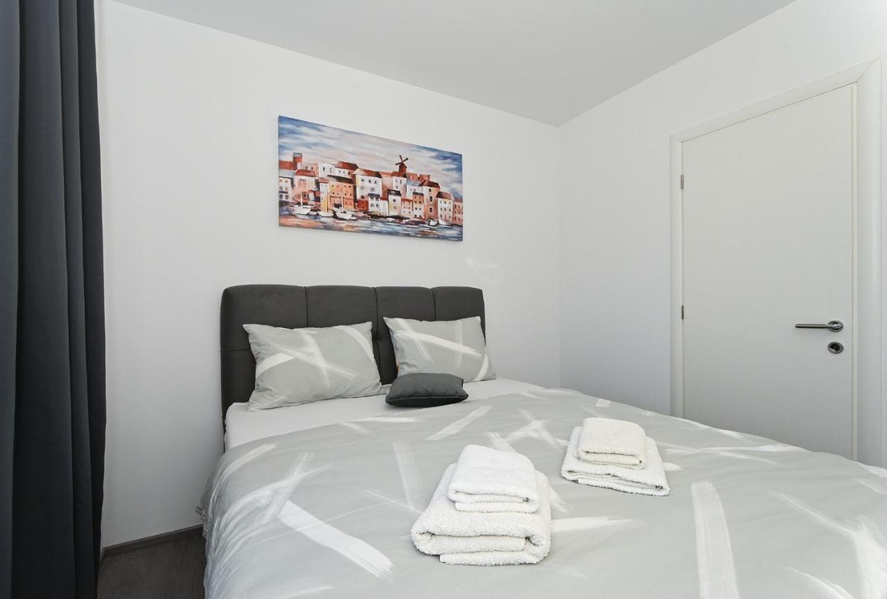 Luxury Apartment White Crystal Kaštela Exterior foto